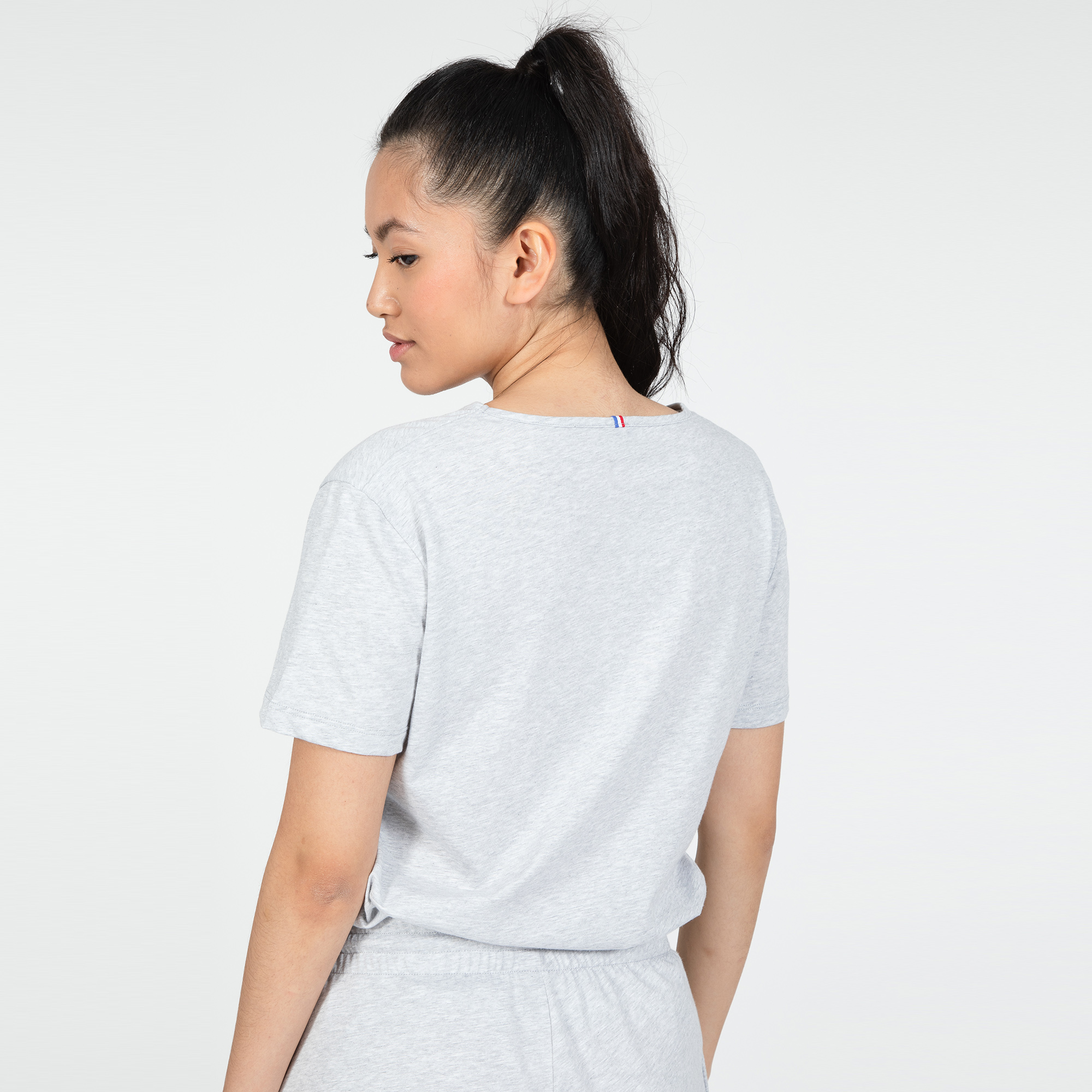 CAMISETA FILA CAMISETA LECOQ ESS Tee SS Col V N°2 W FEMENINO GRIS 2220633 - Imagen 6