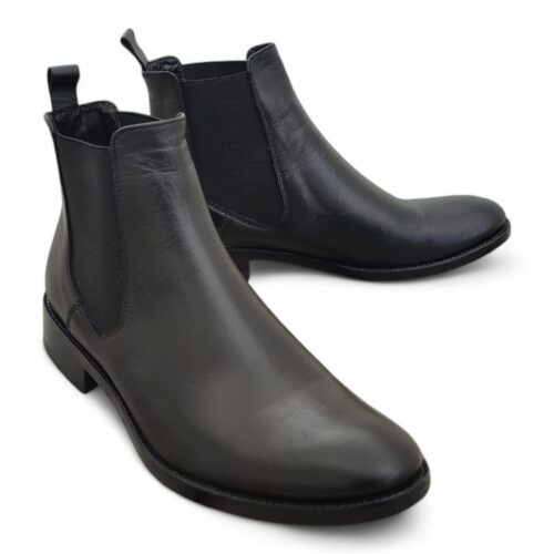 Botin Chelsea Negro Clasico suela de cuero